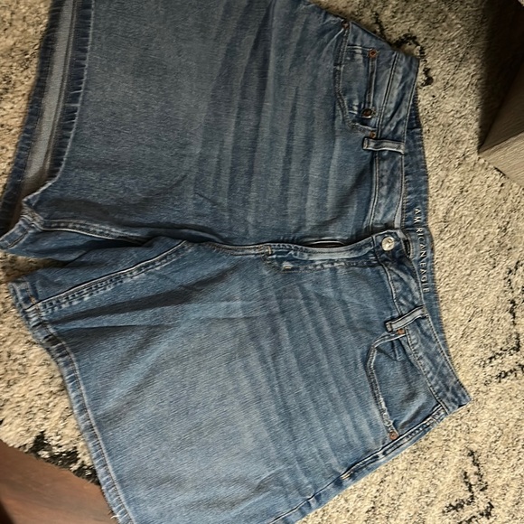 American Eagle Outfitters Light Blue Stretch Denim Shorts - Picture 1 of 4